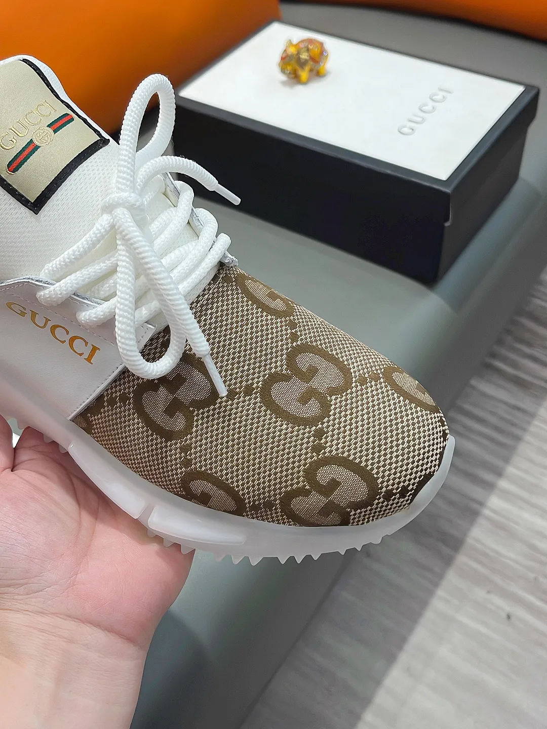 Men's shoes GUCCI "Gucci" P440 Regular size: 38-44 (casual shoes) Product materials: Selected cowhide upper, soft sheepskin feet; original factory special outsole.